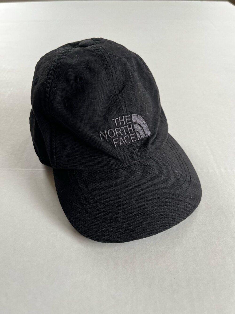 The North Face Sz S Juniors Youth 66 Classic Tech Ball Black Adj Strap